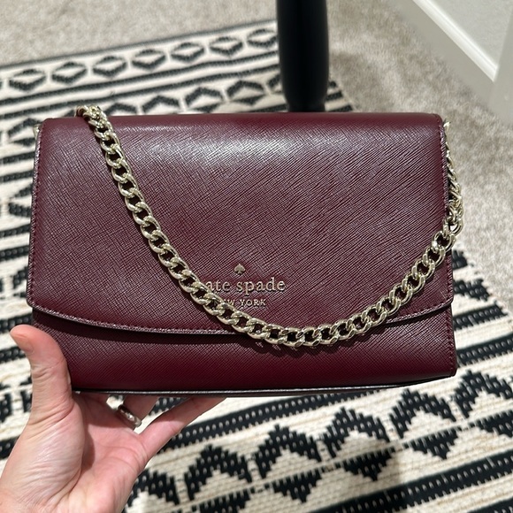 NWOT Maroon, Kate Spade New York

CARSON CONVERTIBLE CROSSBODY - Picture 3 of 13